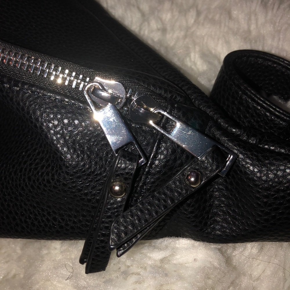 ◾️Black Fanny Pack◾️